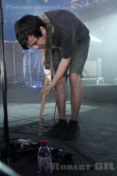 FIDLAR - 2013-06-30 - PARIS - Hippodrome de Longchamp - Zac Carper